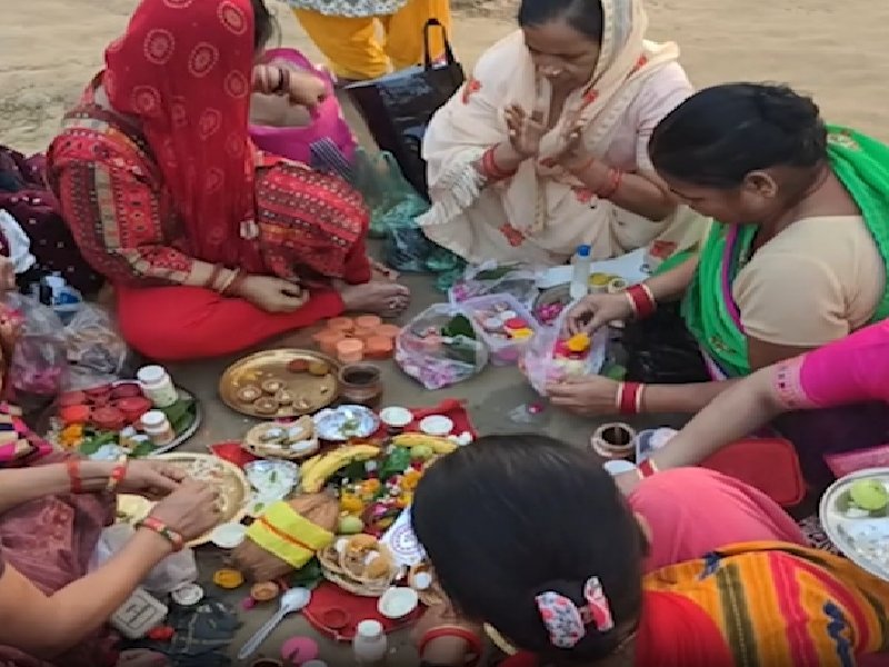 कार्तिक पूर्णिमा के शुभ अवसर पर पवित्र नदियों में आस्था की डुबकी लगाने पहुंच रहे श्रद्धालु, सुरक्षा चाकचौबंद