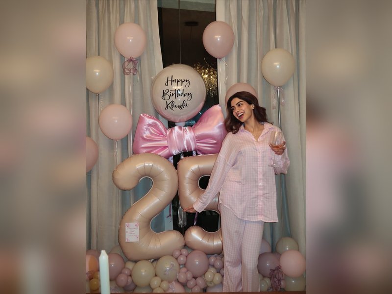 Khushi Kapoor feels 'grateful, happy and hopeful' as she turns 25