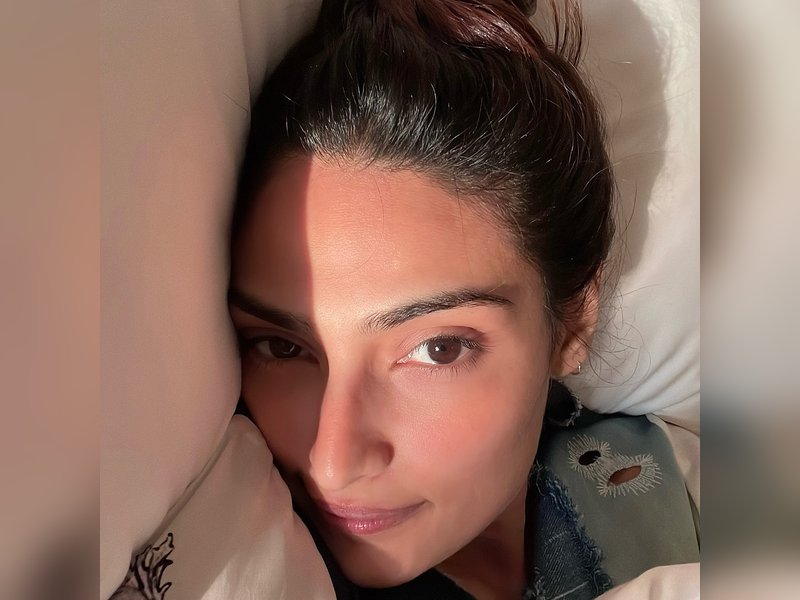 New mommy Parineeti Chopra wishes kindest 'Mamma' Athiya Shetty on birthday	