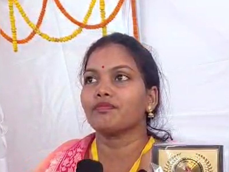 छत्तीसगढ़: राजनांदगांव में उपराष्ट्रपति ने लखपति दीदियों को किया सम्मानित, महिलाओं ने बताया गौरव का पल