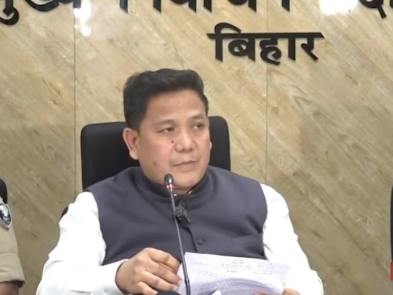 बिहार चुनाव: 3 करोड़ से अधिक वोटरों ने डाला वोट, बैलेट यूनिट 1.21%, कंट्रोल यूनिट 1.34% बदली गईं