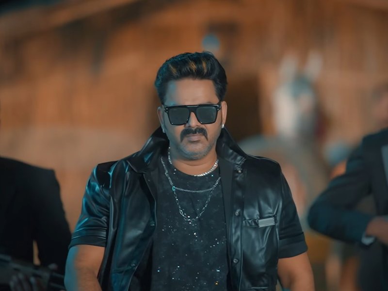 पवन सिंह के 'एक बिहारी सौ पे भारी' गाने को दो दिनों में मिले बंपर व्यूज, ट्रेडिंग चार्ट में टॉप-3 में शामिल 