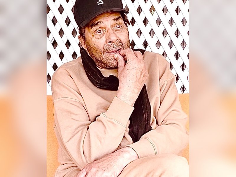 बेटे सनी देओल की टीम ने दी धर्मेंद्र की हेल्थ अपडेट, कहा- 'अभिनेता के लिए दुआ करें' 