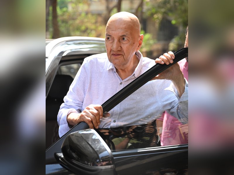 Prem Chopra recuperating well after being admitted to hospital owing to viral infection	