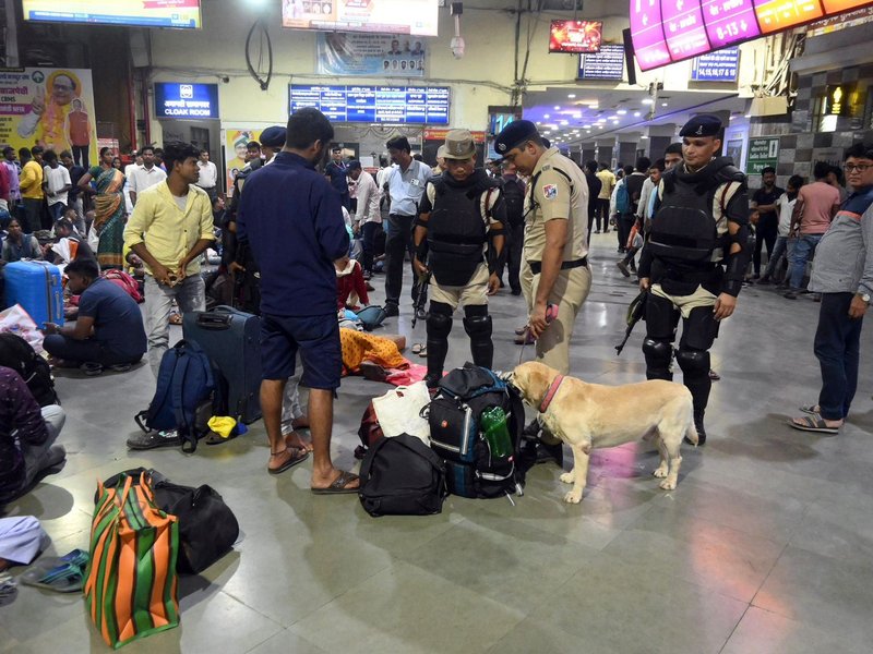 High alert in Hyderabad following Red Fort blast