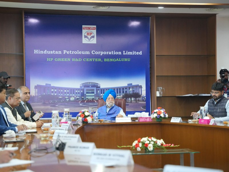 भारत की एनर्जी ट्रांजीशन की यात्रा भावी पीढ़ी को बना रही सशक्त : हरदीप सिंह पुरी