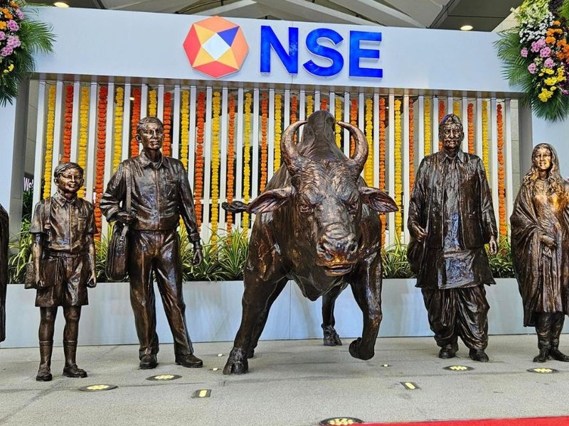 Investors accounts on NSE surpasses 24 crore