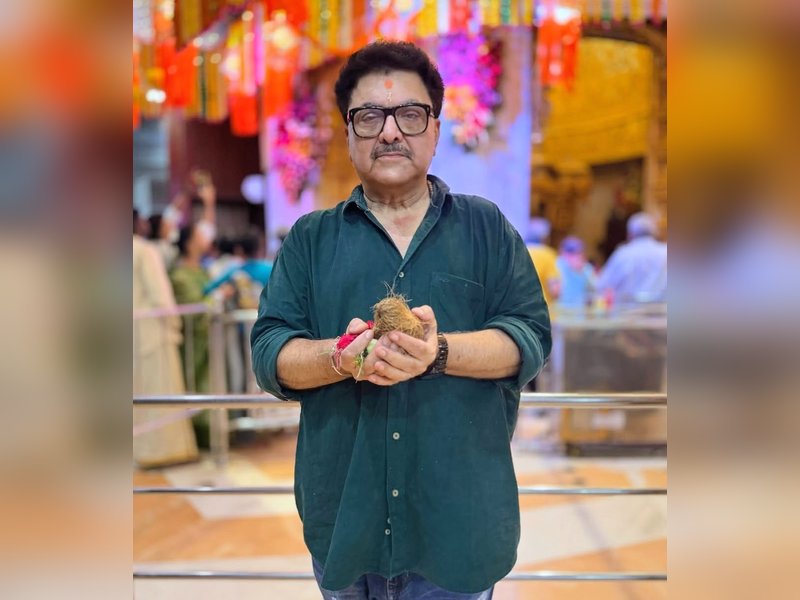 IFTDA President Ashoke Pandit files a police complaint against ‘unverified’ paparazzi over breach of privacy in Dharmendra's case
