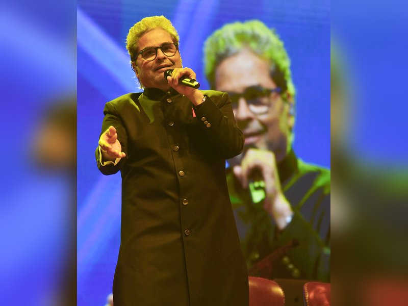 Vishal Bhardwaj justifies usage of ‘gaalis’ in movies, calls it ‘poetry’