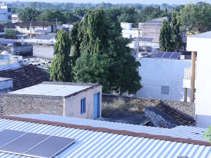 अमरेली के दुधाला गांव में हर घर पर सोलर सिस्टम, तीन साल से बिजली का बिल शून्य