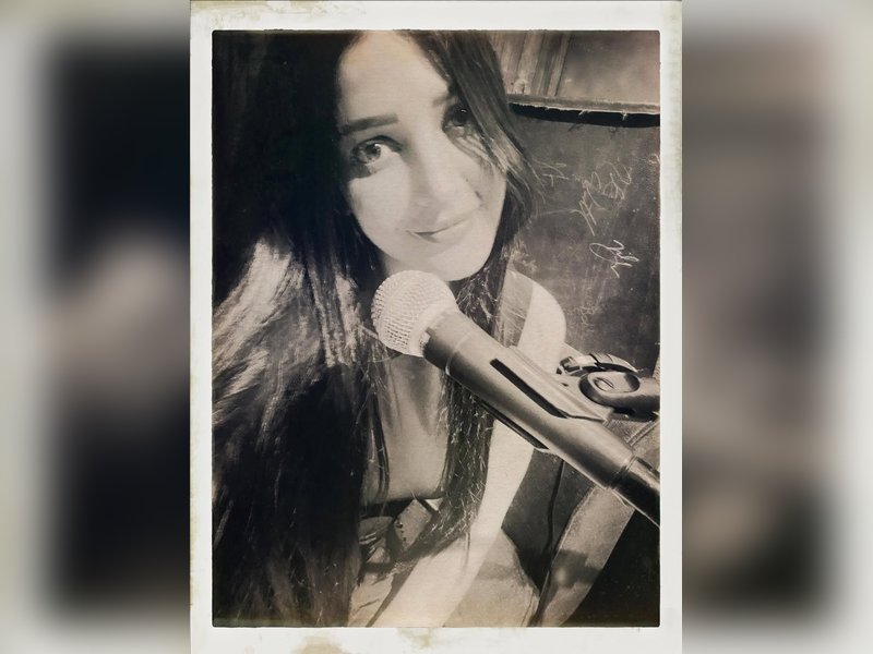 Shruti Haasan drops a throwback video of her beautiful rendition of 'Edge'