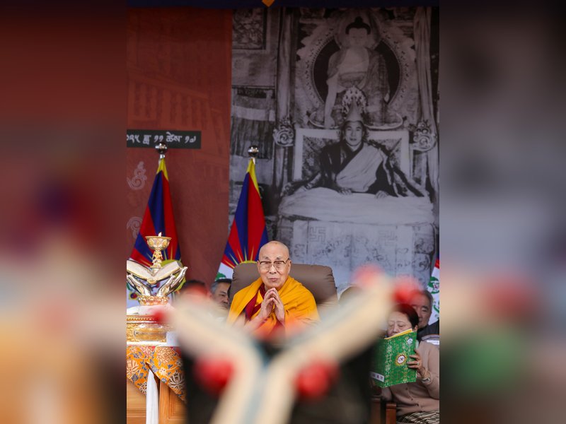 दलाई लामा के दफ्तर ने जेफरी एपस्टीन से किसी भी तरह के जुड़ाव के दावों को किया खारिज