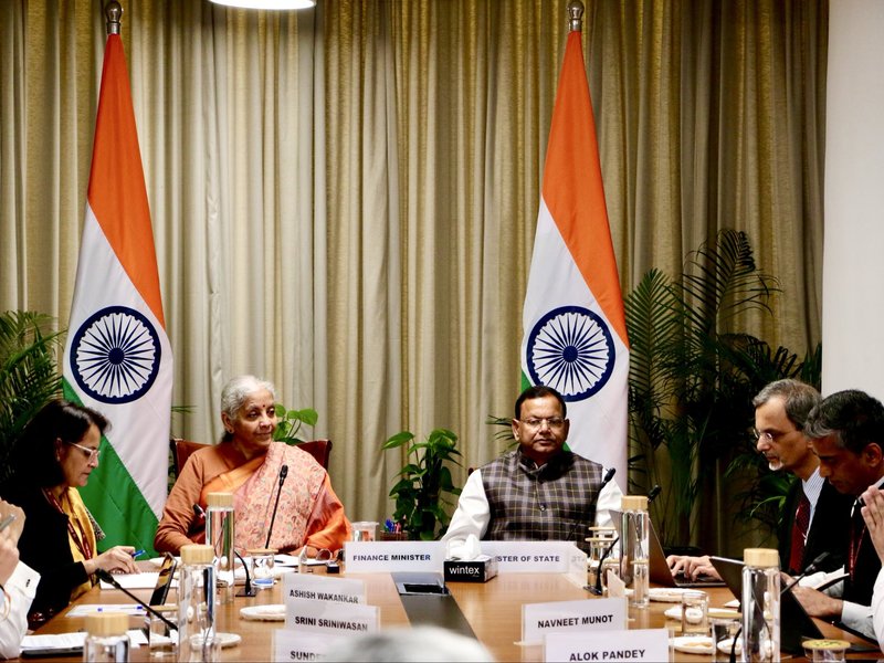 वित्त मंत्री निर्मला सीतारमण ने कैपिटल मार्केट्स के प्रतिनिधियों के साथ की प्री-बजट बैठक 