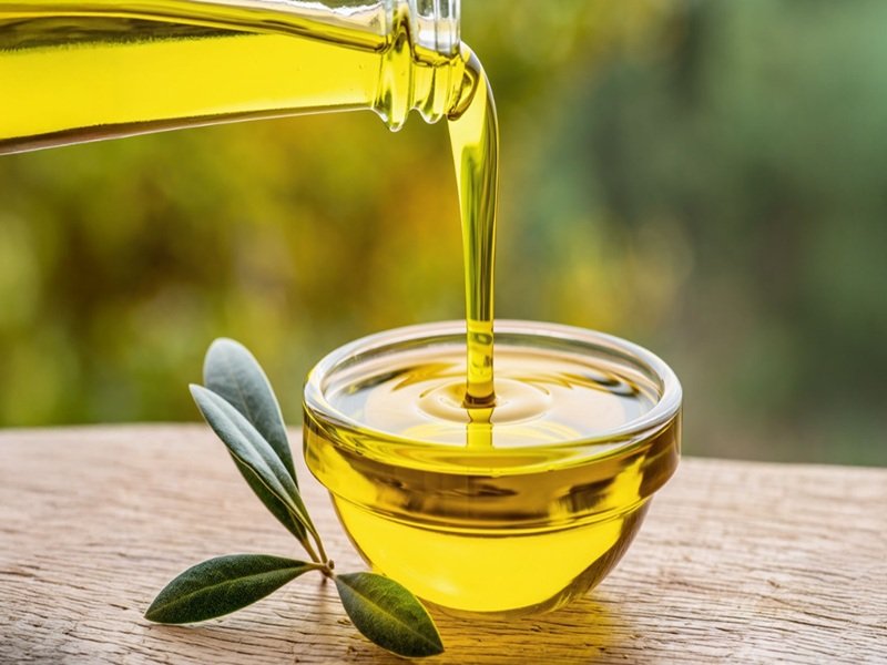 हड्डी और मांसपेशियों से जुड़े रोगों के लिए औषधि है महानारायण तेल, बच्चे से लेकर बुजुर्ग तक कर सकते हैं इस्तेमाल