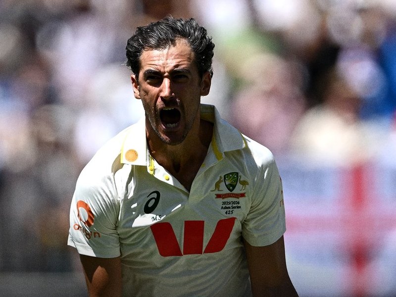 एशेज : टेस्ट करियर में 'बेस्ट' प्रदर्शन, पर्थ में इतिहास रच गए मिचेल स्टार्क