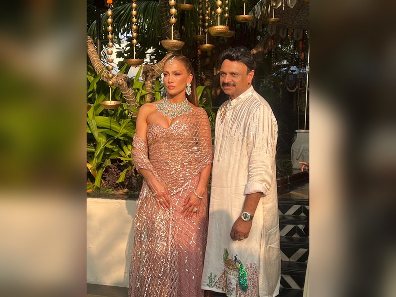 JLo dons Indian wear as she attends high-profile Indian wedding in Udaipur