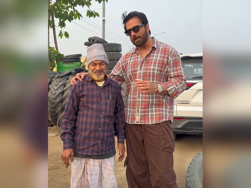 छोटे बिजनेस को बढ़ावा देते नजर आए सोनू सूद, सिलीगुड़ी के ‘मोहम्मद भाई’ की पंक्चर दुकान पर पहुंचे