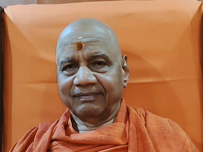 अयोध्या में ध्वजारोहण से पहले साधु-संतों ने पीएम मोदी के योगदान को बताया ‘अतुलनीय’