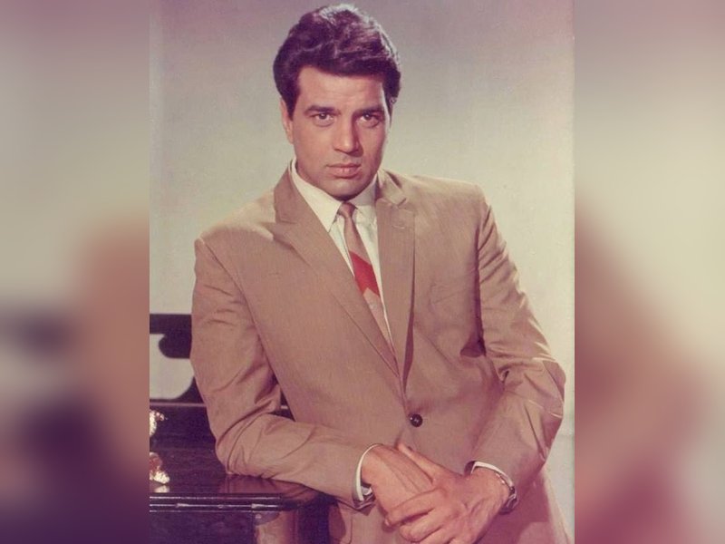 जब पहली फिल्म की साइनिंग अमाउंट को लेकर टूटी धर्मेंद्र की उम्मीदें, प्रोड्यूसर को खाली करनी पड़ी जेब