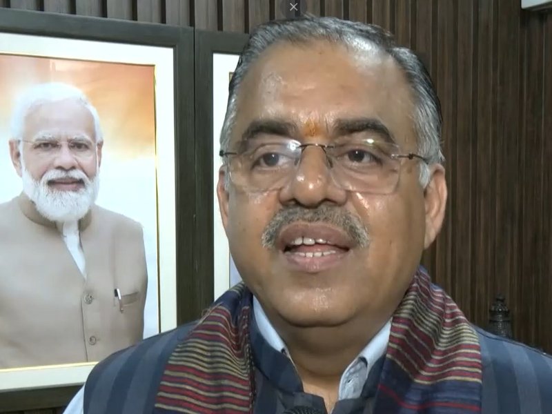 आईआरएस अधिकारी रोहित मेहरा के 'पेड़ों की पाठशाला' बच्चों को प्रकृति से जोड़ने का है अनोखा तरीका : तरुण चुघ