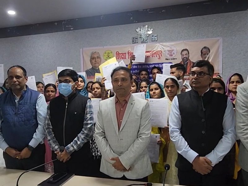 बिहार में बीपीएससी टीआरई-2 के तहत मिला नियुक्ति पत्र, युवा बोले- दो साल का सपना हुआ साकार