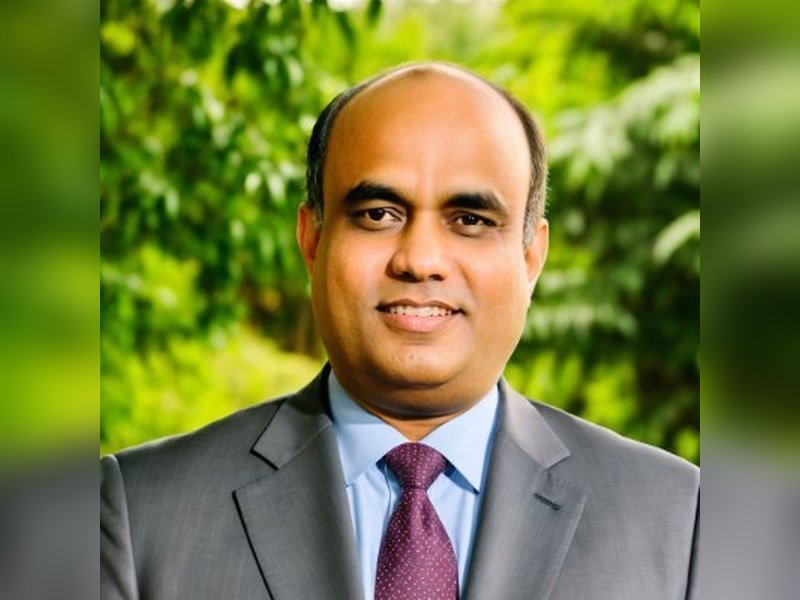 विदेशी मेहमानों से न मिलने देने के आरोप पर राहुल गांधी पर अखिलेश मिश्रा का पलटवार