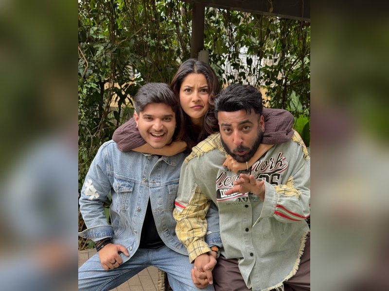 Bigg Boss’ Shehnaaz Gill, Shehbaz Badesha, Mridul Tiwari reunite, watch 'Ikk Kudi' together	