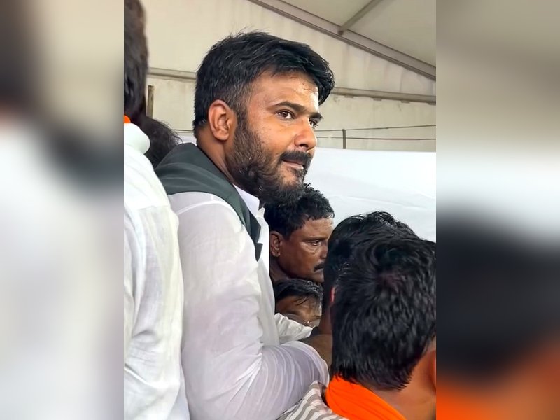 Swara Bhasker's husband Fahad Ahmad requests fans to pray for his father who recently suffered brain brain hemorrhage	