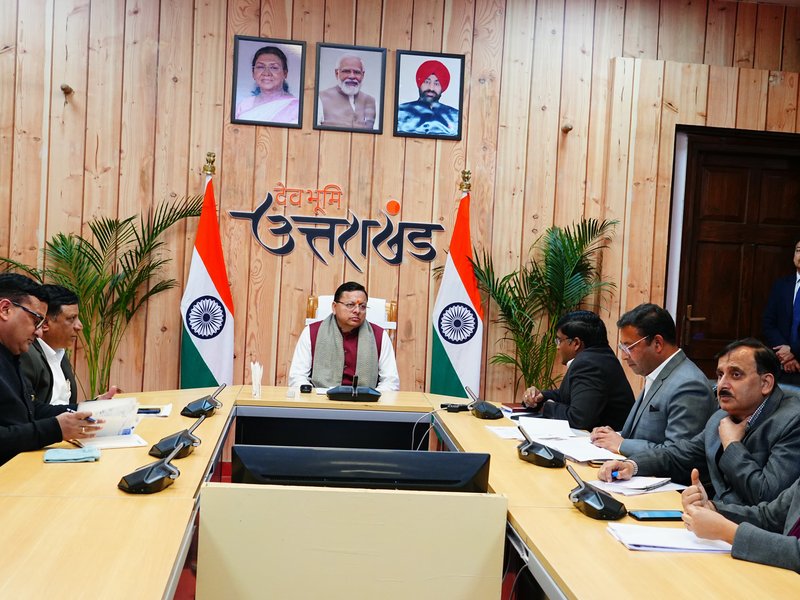 उत्तराखंड: सीएम धामी का सख्त आदेश, महीने की 5 तारीख तक खाते में भेजी जाए पेंशन