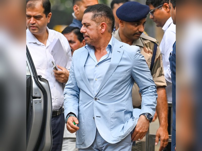 Delhi court to hear money laundering complaint against Robert Vadra today
