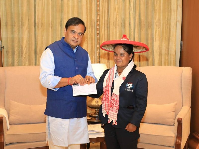Assam CM Himanta Biswa Sarma awards Rs 10 lakh, promises govt job to India’s blind cricket trailblazer Simu Das