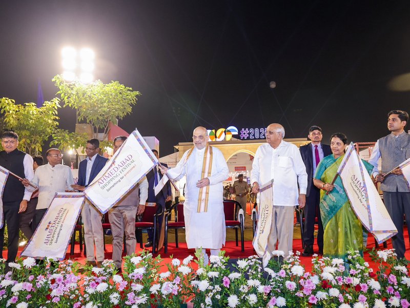 HM Shah, Gujarat CM inaugurate Ahmedabad Shopping Festival