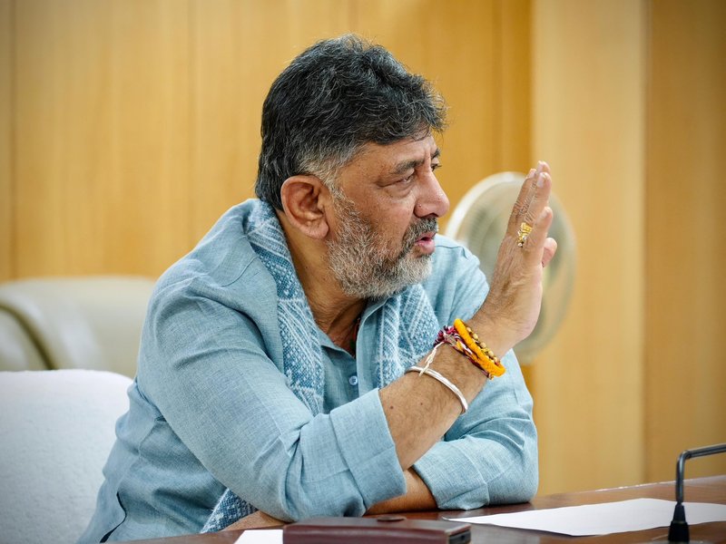 ‘Don’t intimidate, I will not bow down’: Shivakumar on notice in National Herald case (Photo: @DKShivakumar/X)