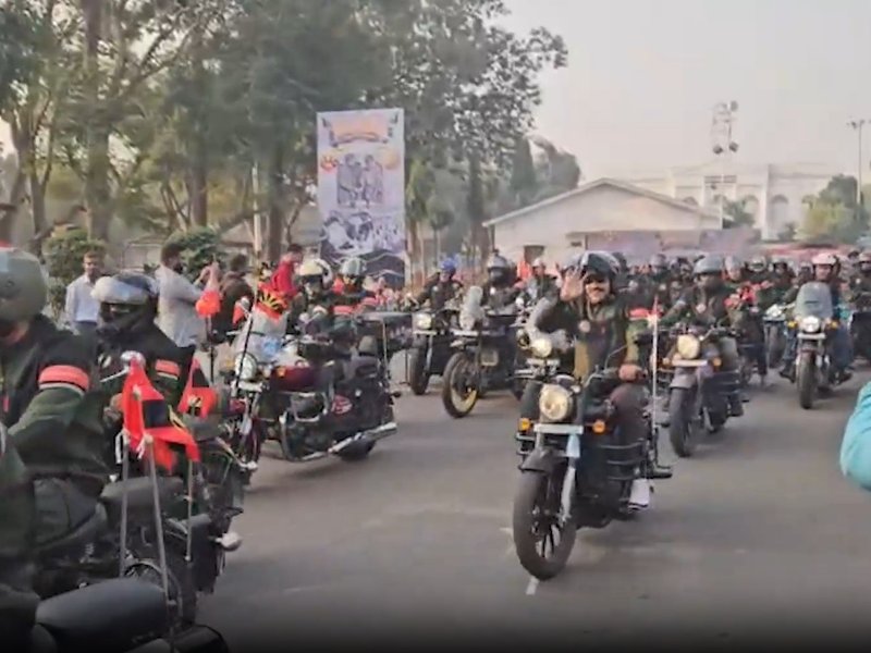 कोलकाता में बाइक रैली का आयोजन, 1971 युद्ध के नायकों को किया गया याद