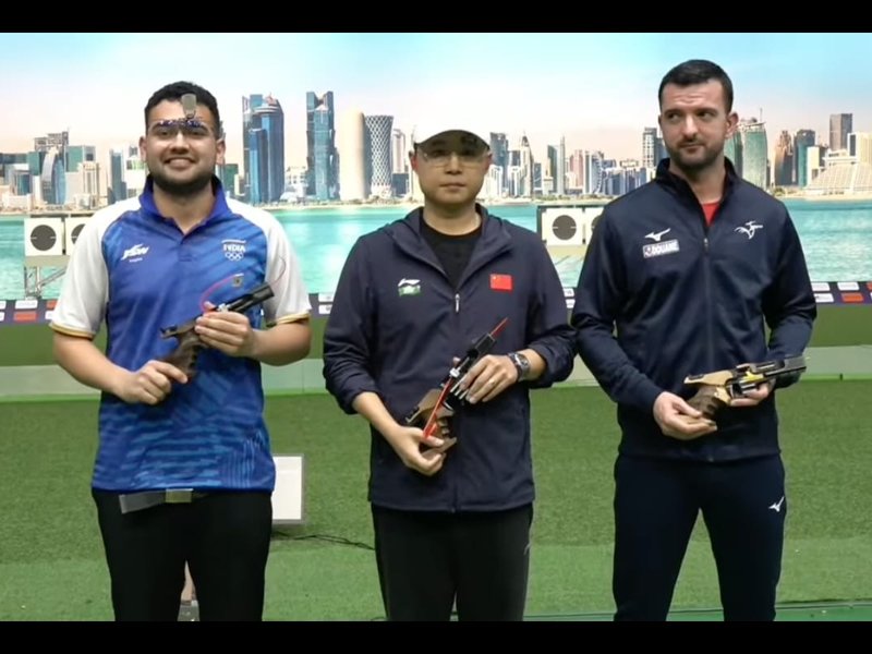 ISSF World Cup: Anish wins silver in rapid-fire pistol, his second WC final medal (Credit: NRAI)