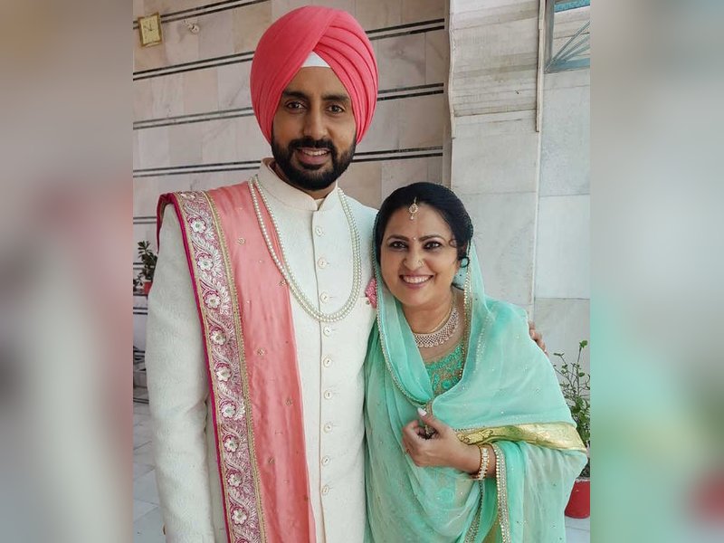 Neelu Kohli reminisces about her ‘beete hue din’ with Abhishek Bachchan