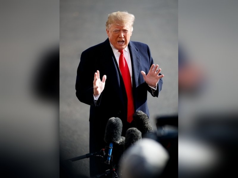 Trump clears conditional NVIDIA H200 sales to China; Warren warns risk