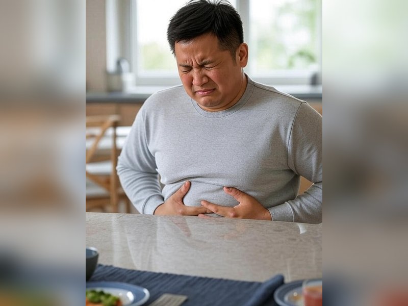 रात में पेट फूलना और अपच से परेशान? आयुर्वेद के आसान उपाय से मिलेगी राहत 