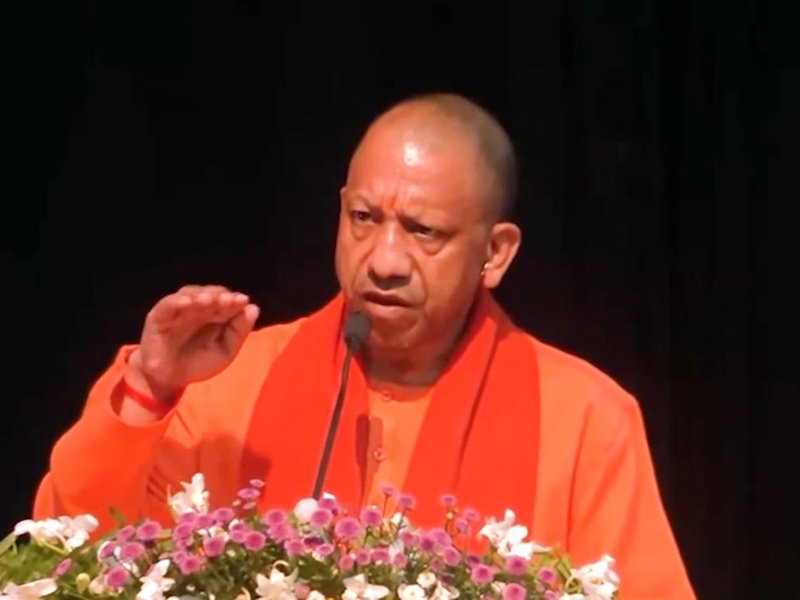 देश को विभाजित करने वाले जयचंद व मीरजाफर जैसे पापी : मुख्यमंत्री योगी