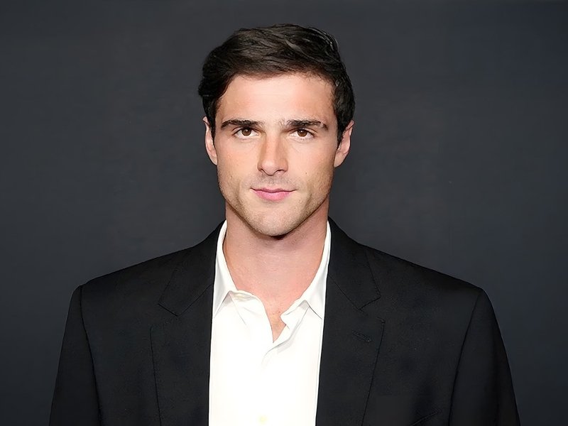 Gwyneth Paltrow tells Jacob Elordi that her daughter loves him