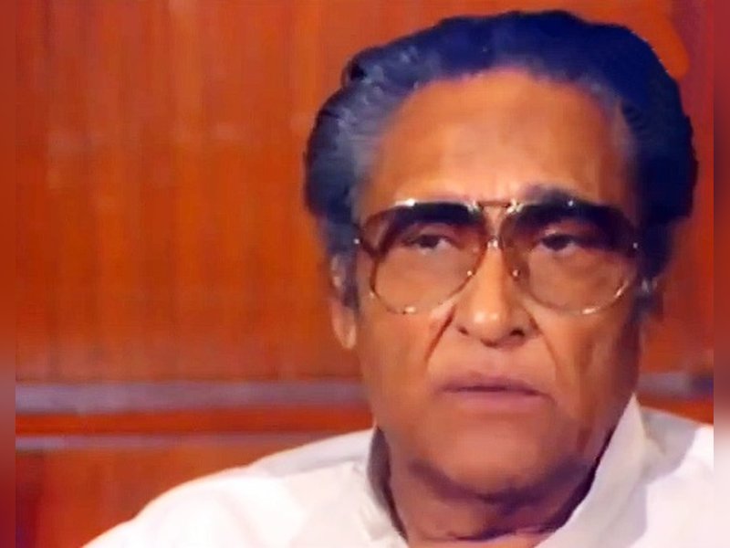 When Ashok Kumar shared ‘father, mother mante nahi the’ for love scenes