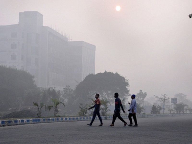 Kolkata’s air turns more hazardous than Delhi, AQI shoots up to 342