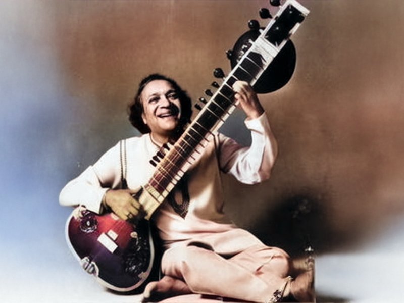 भारत रत्न पं. रवि शंकर: सितार के जादूगर जिन्होंने विश्व को भारतीय शास्त्रीय संगीत का दीवाना बना दिया