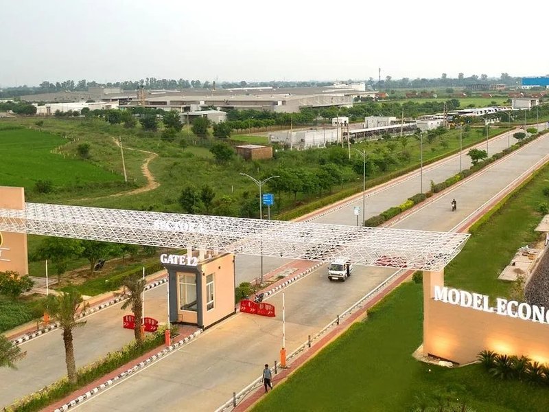 Global major BEUMER Group inaugurates manufacturing facility at Reliance MET City