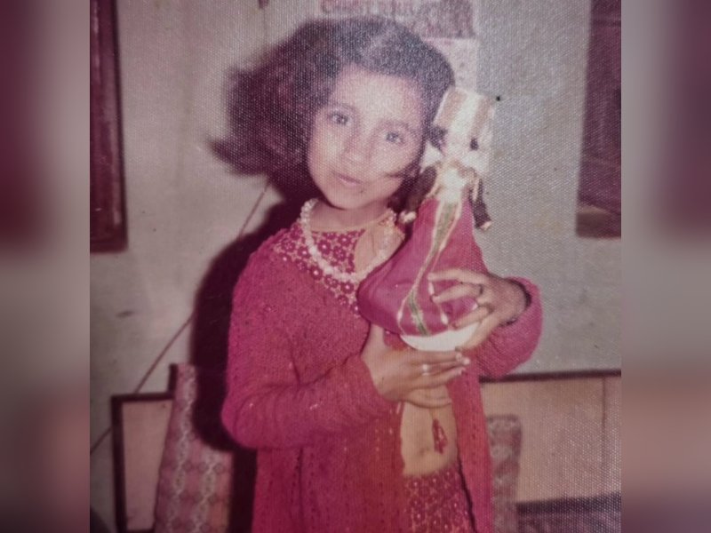 Divya Dutta revisits childhood days as she shares picture with father’s gift