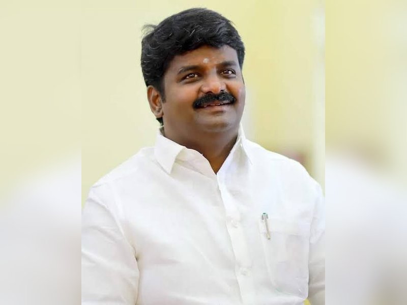 AIADMK leader attacks DMK over ‘vacancies crisis’ in govt hospitals