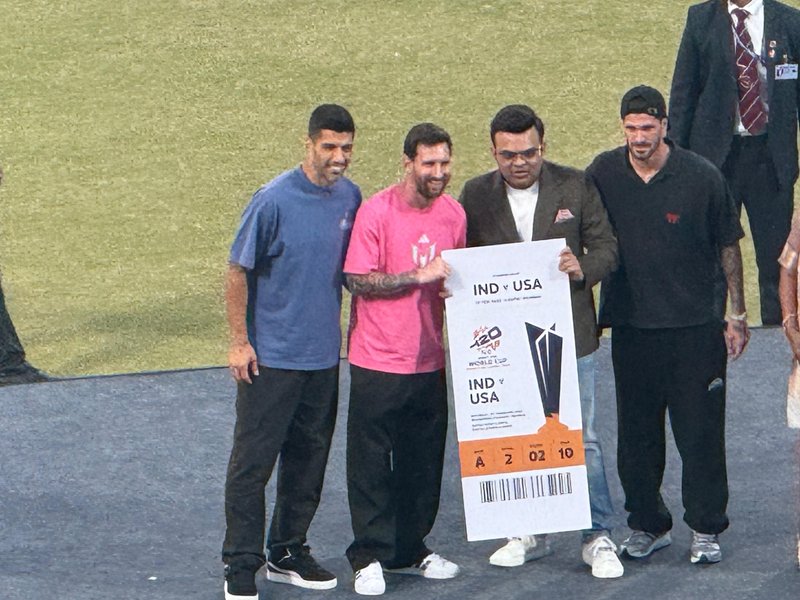 Jay Shah gifts T20 World Cup tickets, a signed jersey, and a bat to Lionel Messi during the GOAT India Tour event at the Arun Jaitley Stadium in New Delhi on Monday. Photo credit: IANS 