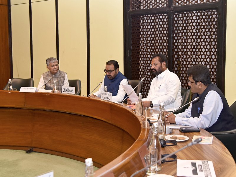 Medicinal plant cultivation can empower farmers, boost quality medicines: Prataprao Jadhav