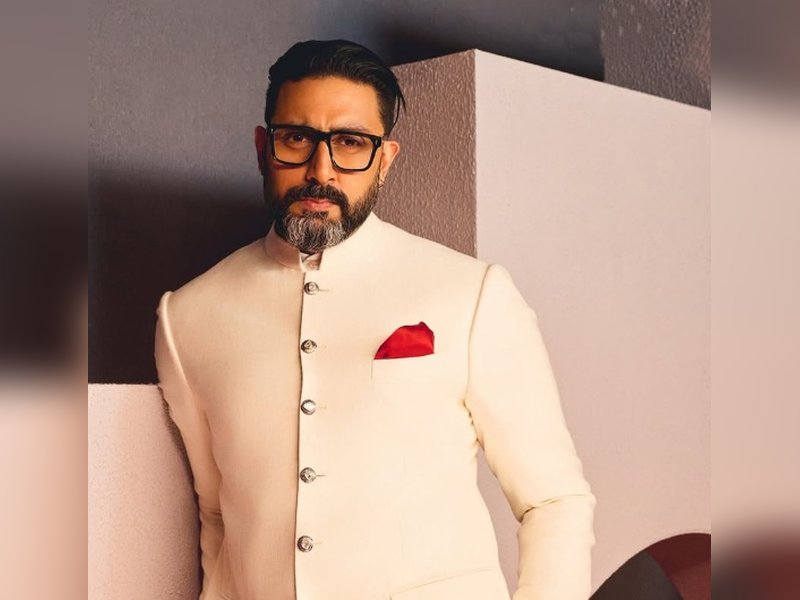 Abhishek Bachchan calls Agastya Nanda’s dedication to portraying Arun Khetarpal ‘commendable’