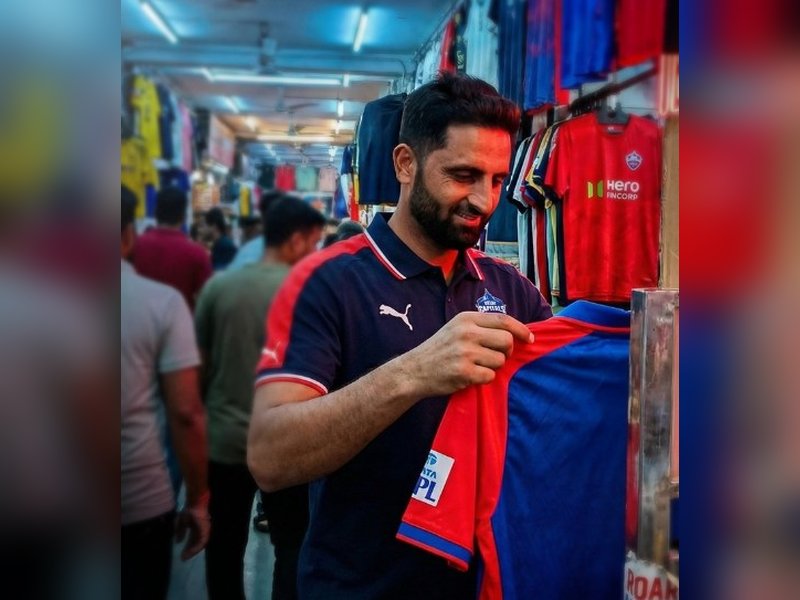 आईपीएल 2026 नीलामी: आकिब नबी डार कश्मीर के सबसे महंगे खिलाड़ी बने, दिल्ली कैपिटल्स ने 8.40 करोड़ में खरीदा 